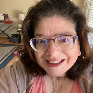 Meet your Posher, Lynn